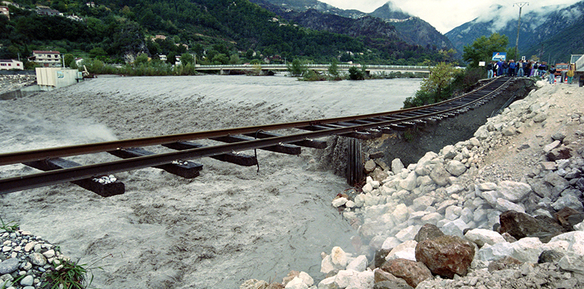 Inondations du Sud-Est de la France en novembre 1994 -catastrophes-naturelles.ccr.fr